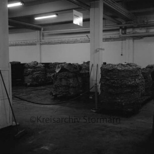 British American Tobacco B.A.T.: Beimoorweg: Zigarettenfabrik: Tag der offenen Tür: Innenaufnahme: Rohtabak