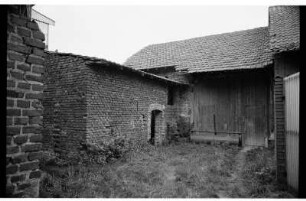 Hinterhof mit Scheine und Stall