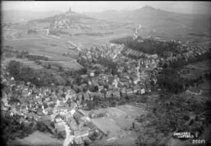Rodheim-Bieber, Blick auf die Burgen Vetzberg und Gleiberg