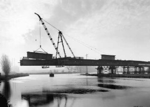 Neckartalübergang Neckarsulm, km 633,912 - 635,250 BW 3 = Flußbrücke, Freivorbau Gebaut 1965 - 1967