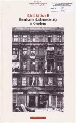 Katalog und Informations-Mappe zur               Ausstellung: Schritt für Schritt, behutsame Stadterneuerung in               Kreuzberg