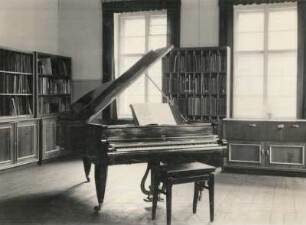 Görlitz, Stadtbücherei, Inneres, Musikbücherei