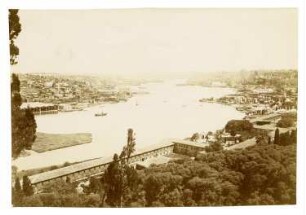 Industrieanlagen am Goldenen Horn, Istanbul (Konstantinopel): Gesamtansicht