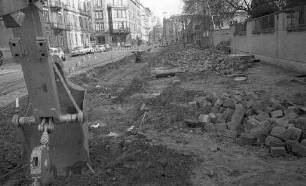Rohrverlegungsarbeiten des Fernheizwerks in der Gartenstraße.