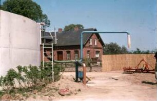 Fotografie: Gülle- und Entmistungstechnik, Güllebehälter, Hochbehälter monolitisch, Güllepumpe