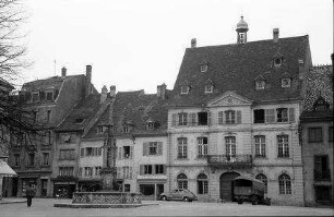 Altkirch: Marktplatz und Rathaus