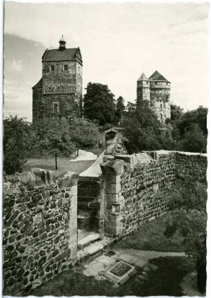 Stolpen. Grab der Gräfin Cosel und Seigerturm
