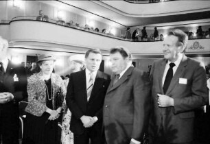 31. Tagung 1981 (29.6.-3.7.) Mediziner; Eröffnung: Frau Steurer, Gräfin Sonja Bernadotte, Oberbürgermeister Steurer, F. J. Strauß, H. Engler