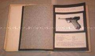 Album über die Schusswaffen des Wachregiments Berlin "Feliks Dzierzynski", in Mappe