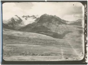 Blick vom Aufstieg zum Caca-Aca auf die Chacaltayagruppe