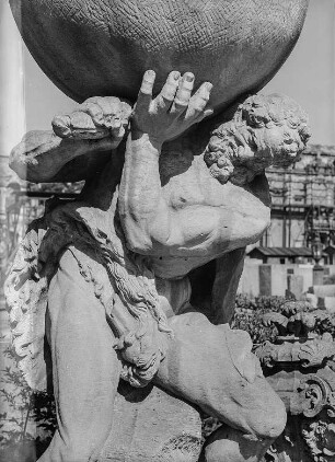 Dresden, Zwinger, Kopie des Herkules vom Wallpavillon