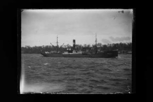 Christian Russ (1907), Frachtschiff, Schiffahrt- u. Assekuranz-Ges. E. Russ & Co., Hamburg, Bau-Nr. 589