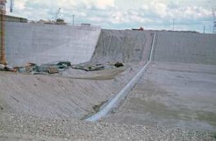 Bau des Kraftwerks der Staustufe Iffezheim/Rhein