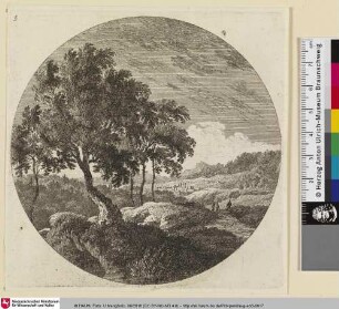 [Landschaft mit Baum und im Hintergrund einigen Personen und den Umrissen einer Stadt]