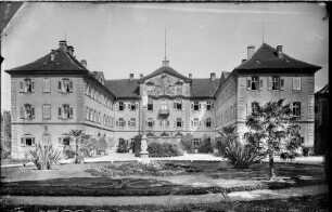 Mainau Schloss Außenansicht von Westen