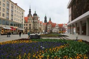 Dresden-Altstadt. Schloßstraße. Blick zum Residenzschloss