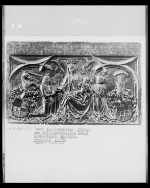 Epitaph Nusdorff, verstorben 1478: Sitzende Madonna