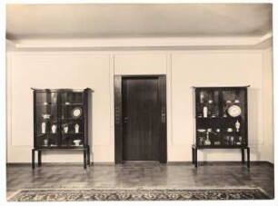 Zuckerraffinerie Fr. Meyers Sohn, Tangermünde Direktorwohnhaus: Direktorwohnhaus Glasschränke im Speisezimmer