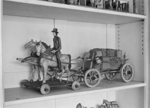 Pferdegespann mit Lastenwagen