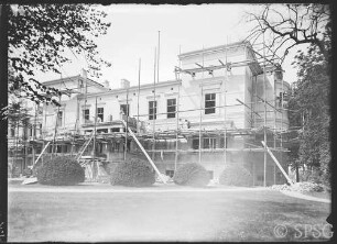 Potsdam, Villa Ingenheim, Gartenseite, Umbau der Freitreppe in Erker.