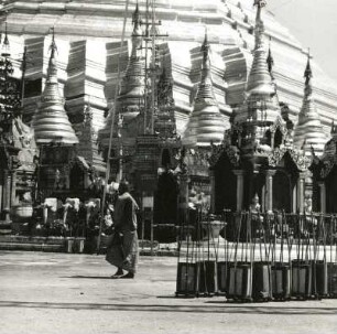 Myanmar (Burma), Rangoon (Rangun). Shwe-Dagon-Pagode (14. Jahrhundert)