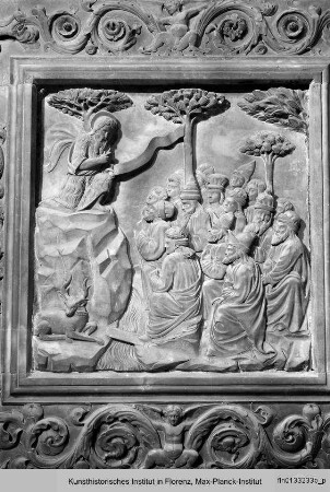 Fassade der Johanneskapelle : Szenen aus dem Leben Johannes des Täufers : Predigt des Täufers