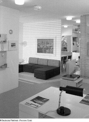 Wohn- und Arbeitszimmer