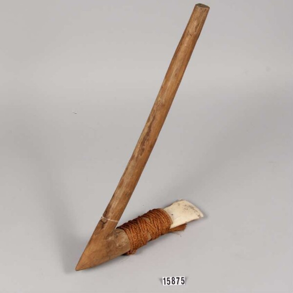 Shell hatchet