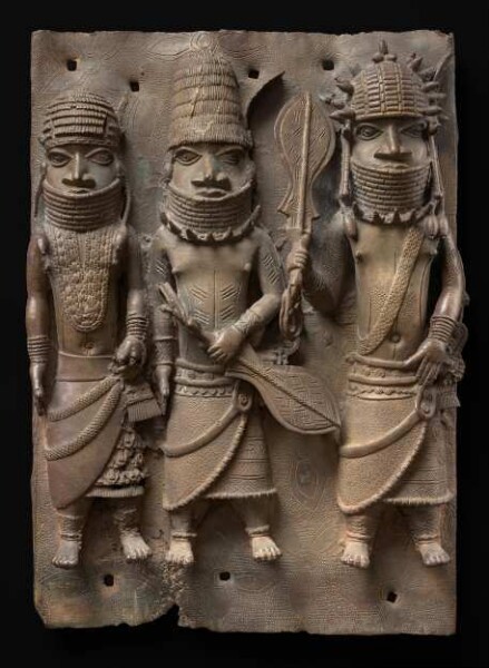 King (?) with two accompanying figures