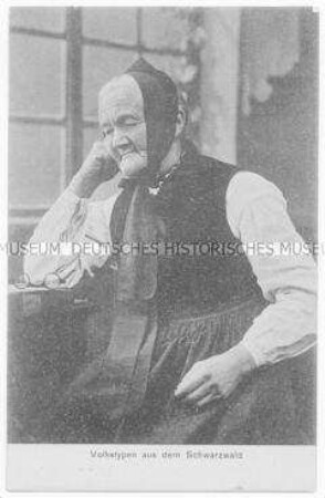 Alte Frau in Schwarzwälder Tracht