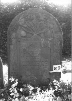 Grabstein 89