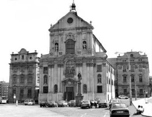 Jesuitenkolleg — Jesuitenkirche Sankt Adalbert
