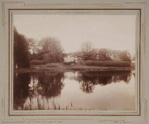 Herrenhaus in Borstel, Blick über den Teich