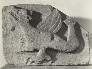 Greifenfigur aus der alten Jacobikirche