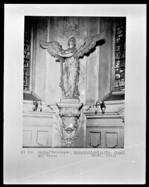 Engel mit Kreuz