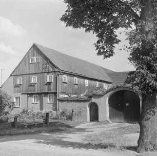 Gehöft in Wendischbaselitz : Wendischbaselitz / Serbske Pazlicy. Ratarski statok w Serbskich Pazlicach (Chěžkec-Wätzigec)
