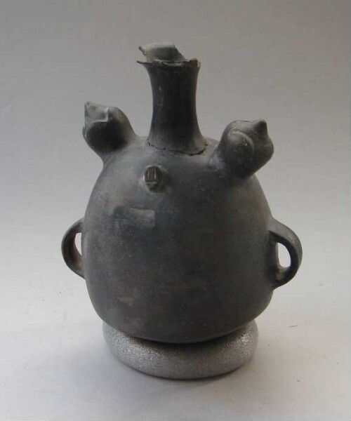 Clay vessel