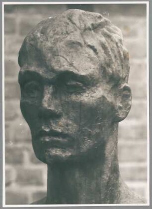 Junger Mann, Detail, 1927/28, Bronze