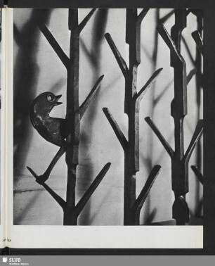 Gitter mit Vogel