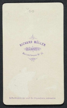 Porträt Max Weiß : Foto-/Bildersammlung Stenografische Sammlung. Porträt Max Weiß. Photographie. Carte de visite (um 1868; R. Müller). Dresden: SLUB P a 0590
