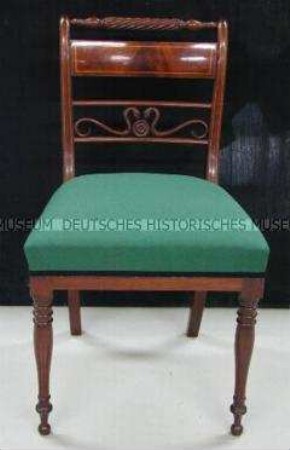 Biedermeier-Stuhl mit hellen Bandintarsien