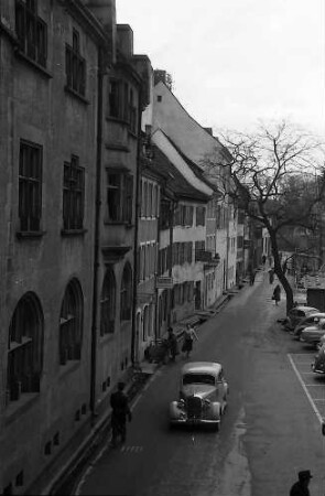Freiburg i. Br.: Blick vom Rathaus (Übergang) in die Turmstraße