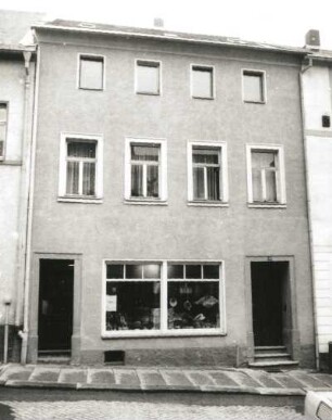 Marienberg, Zschopauer Straße 18. Wohnhaus mit Ladeneinbau. Straßenansicht