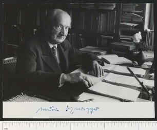 Porträtaufnahme Martin Heidegger