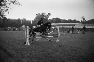 Freundschafts-Reitturnier von Karlsruher und benachbarten Reitvereinen im Rosenhof