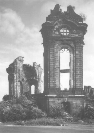 Dresden-Altstadt. Ruine der Frauenkirche. Nordwestlicher Treppenturm mit Portal E