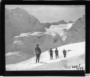 Skifahrer in Nordtirol