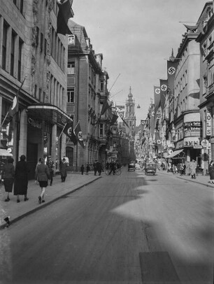 Dresden-Altstadt. Schloßstraße. Straßenszene