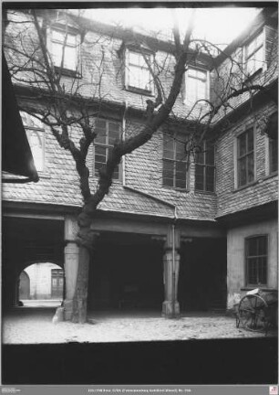 Innenhof Allerheiligenstraße 33 "Schwarzer Hirsch"