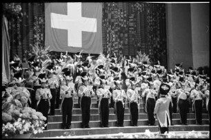 Luzern: Festhalle, Stadtmusik Luzern in Uniform